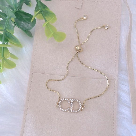 None Jewelry - Luxury Zipper Pull Charm Bracelet